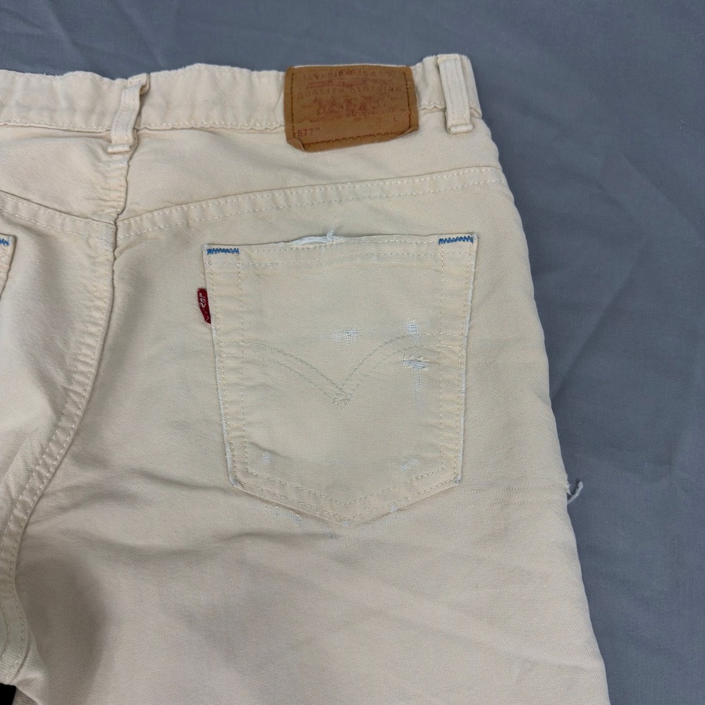 Vintage 577 Woman's Levi's Ribcage Wide Leg Women's Jeans w/ measurements - Picture 9 of 16